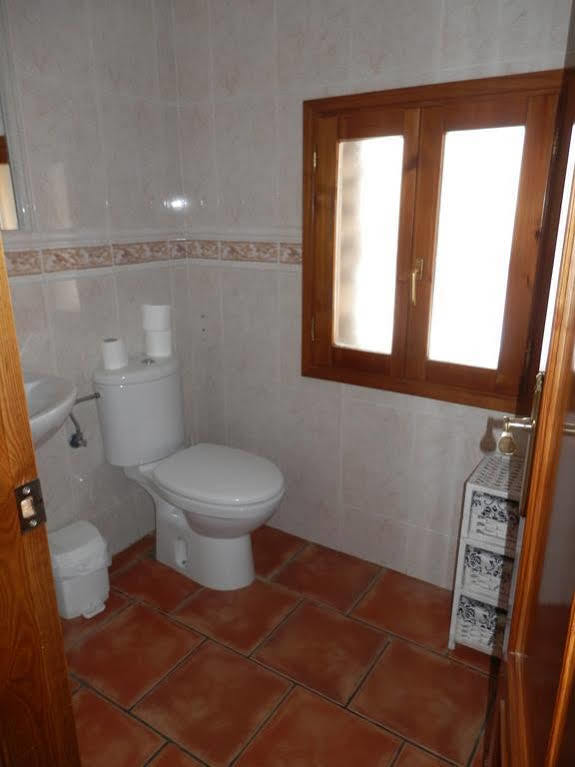 Hostal El Portalico Linares de Mora Exterior photo